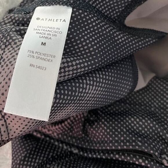 Athleta Women’s Ultimate Stash Pocket Printed Capri Leggings - Size M Gray/Black - Picture 4 of 5